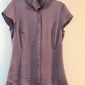Banana Republic Women's Mauve Button-Up Blouse